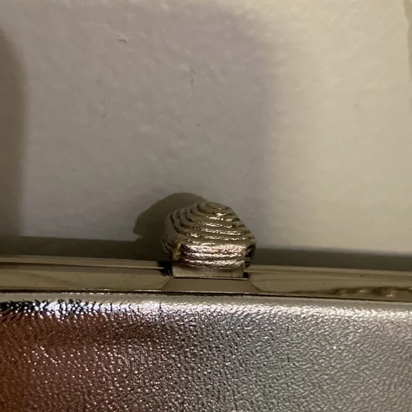 Vintage Silver Metallic Evening Bag Clutch Chain Strap 1960s Style Formal - Picture 3 of 11